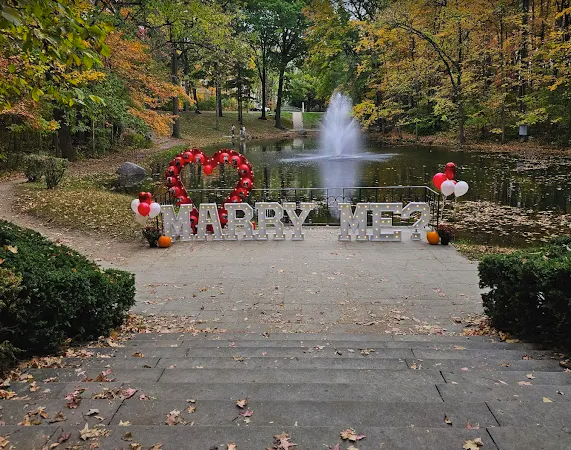 Holcomb Gardens in Indianapolis, IN